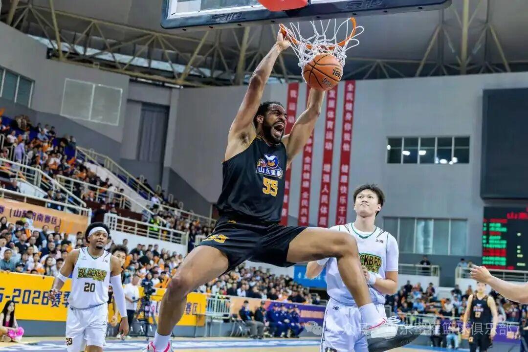 MK体育登录入口-山东蜜獾第一年：一群在NBL&amp;quot;陪跑&amp;quot;的年轻人，图什么？